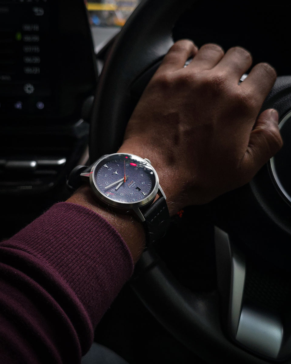 Blue dial automatic wristwatch V-Apostle for men with Black Horween Leather Straps | Vstelle Watch