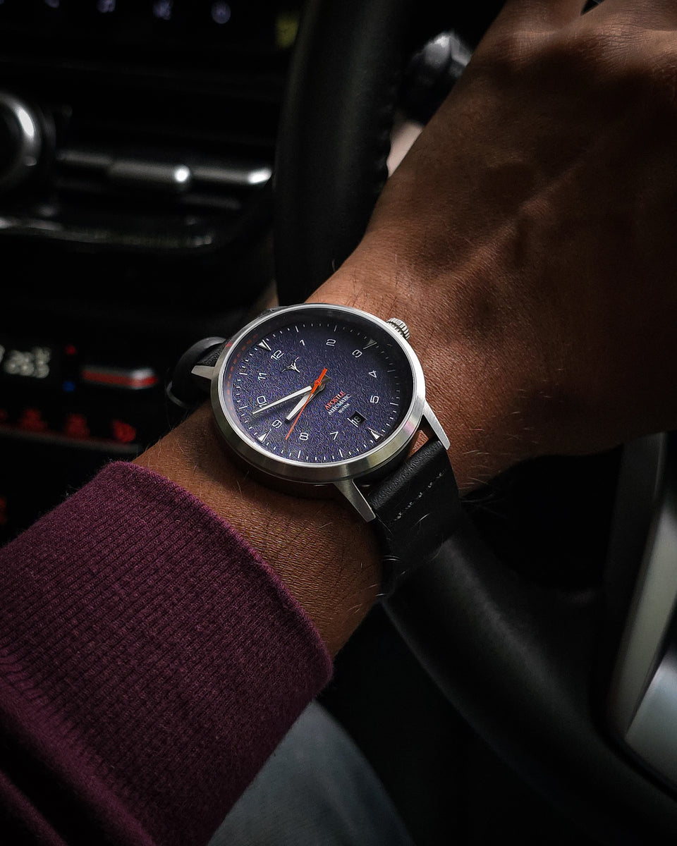 Blue dial automatic wristwatch V-Apostle for men with Black Horween Leather Straps | Vstelle Watch